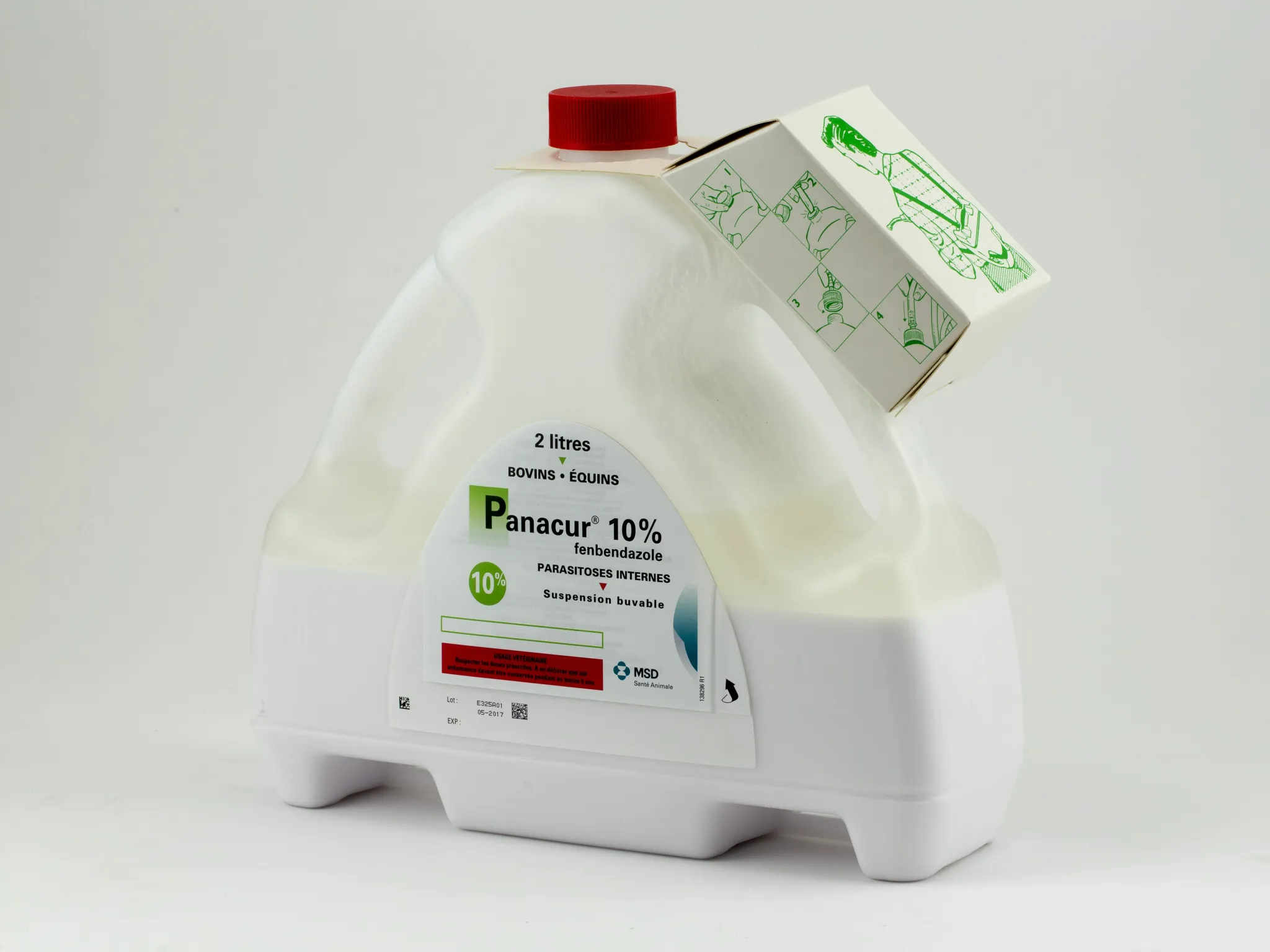 Bidon de Panacur 10 % suspension buvable au fenbendazole pour bovins et équins MSD Santé Animale 2 litres