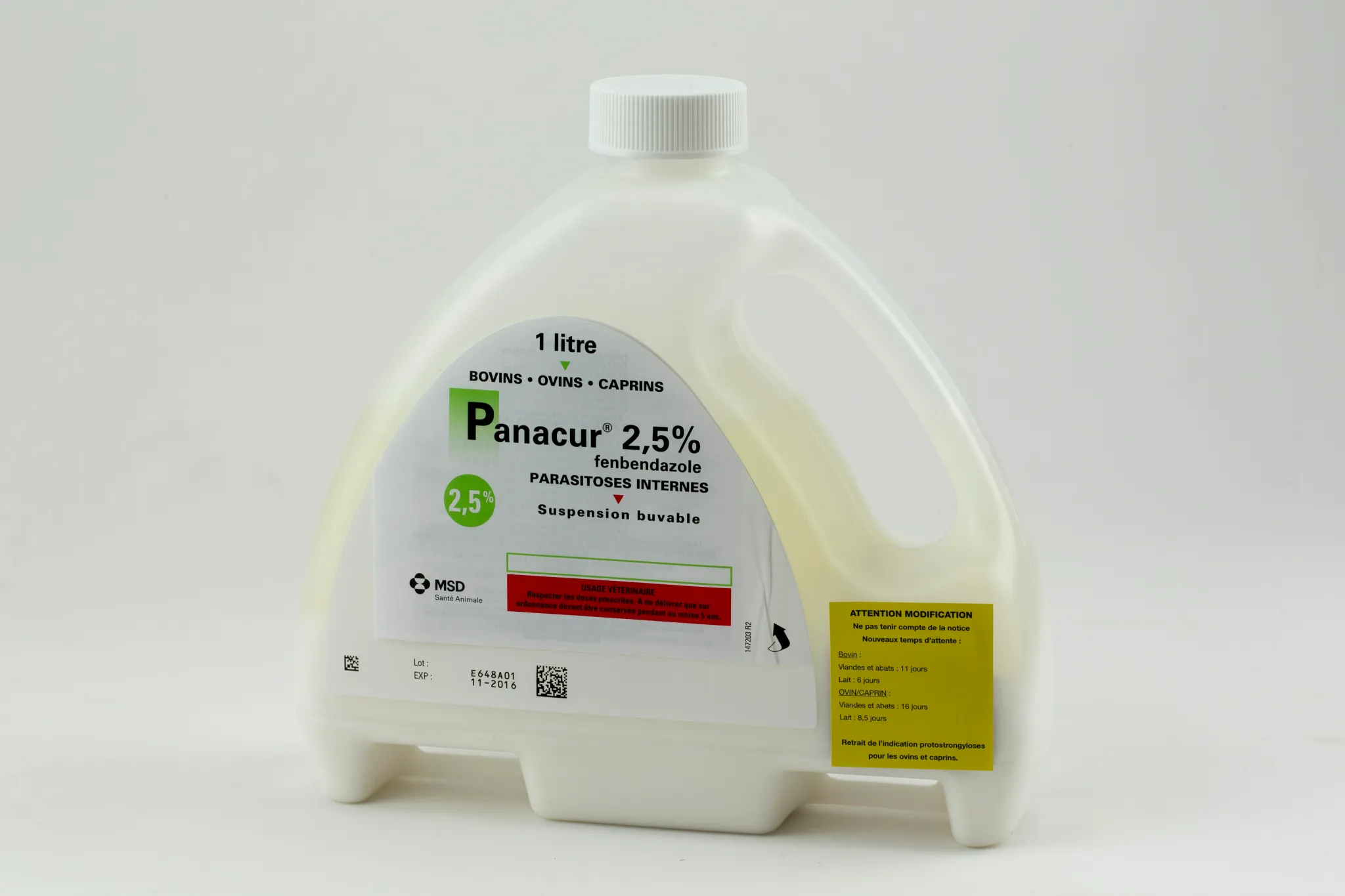 Bidon de Panacur 2,5 % suspension buvable au fenbendazole pour bovins, ovins et caprins MSD Santé Animale 1 litre